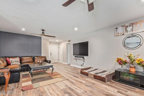 16418 30th Dr, Phoenix AZ  85045-2271 exterior