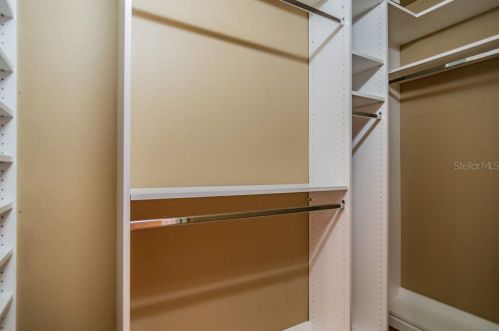 8028 Hampton Lake Dr, Tampa FL  33647-3558 exterior