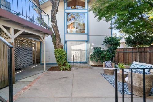 427 Riverview Ave, Capitola CA 95010-2757 exterior