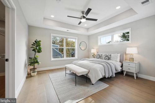 1610 Noyes Dr, Silver Spring MD  20910-2224 exterior