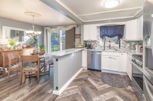 5160 Curry Rd, Pittsburgh PA 15236-2541 exterior