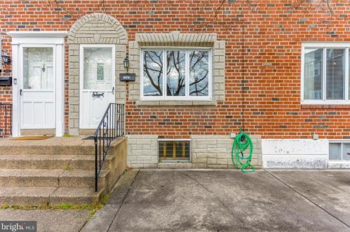 1084 Glen Cir, Manor, PA 19036-1218