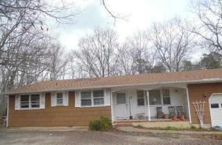 17 Laurelwyck Rd, Waretown NJ  08758-2615 exterior