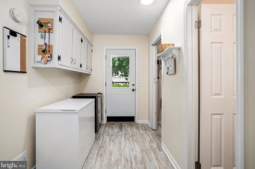 10 Blue Rdg Dr, Trenton NJ 08638-1214 exterior