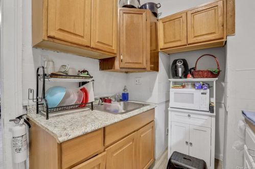 60 Noxon St, Poughkeepsie NY 12601-4130 exterior