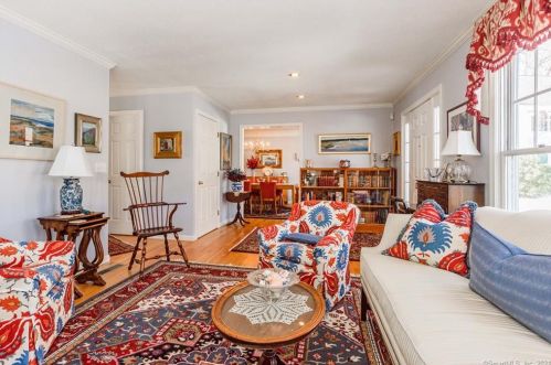 6 Carrington Ln, Farmington CT 06032-2344 exterior