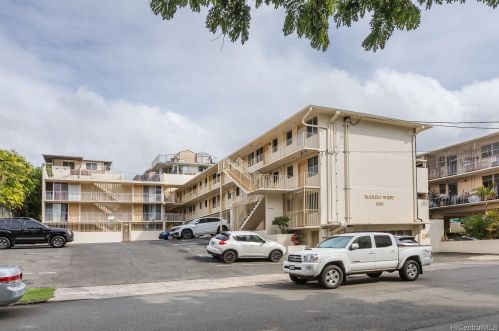 1036 Green St, Honolulu HI  96822-3643 exterior