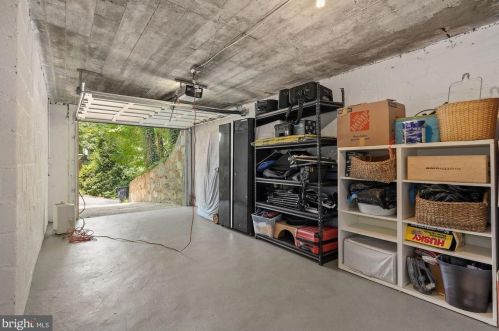 1847 47 Pl, Washington DC 20007-1910 exterior