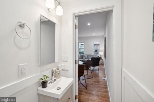 416 Cantrell St, Philadelphia PA 19148-3320 exterior