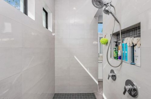 4409 7 Ave, Naples FL 34119-1525 exterior