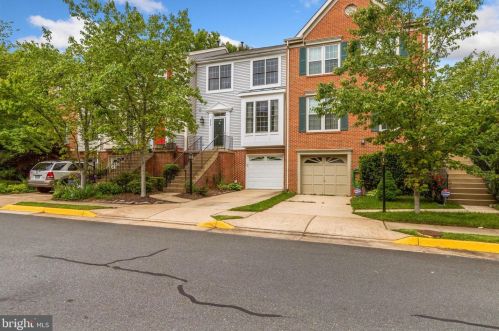 6336 Franconia Commons Dr, Alexandria, VA 22310-2568