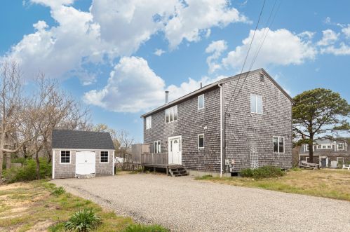 95 Bay Rd, Eastham, MA 02642-1884