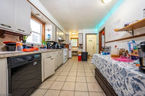 134 Louis St, New Brunswick NJ 08901-2301 exterior