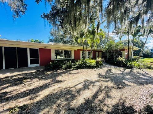 5304 Citrus Ave, Fort Pierce FL  34982-7245 exterior