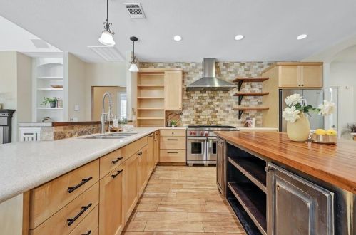 10204 Eclipse Ln, Austin TX 78739-1707 exterior