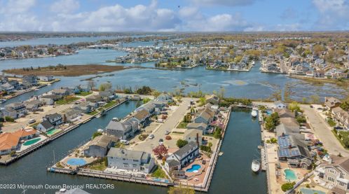 1855 Eileen Way, Point Pleasant Beach NJ  08742-5228 exterior