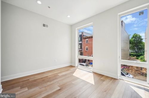 1741 Marshall St, Philadelphia PA 19120-3742 exterior