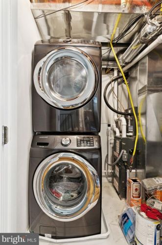 728 Daly St, Philadelphia PA 19148-3306 exterior