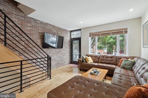 2630 17th St, Philadelphia, PA 19132-3929