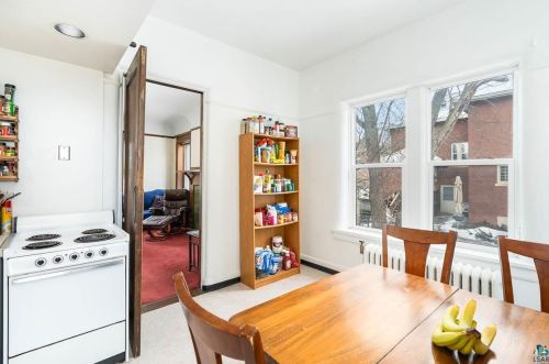 2020 3 St, Duluth MN 55805-1856 exterior