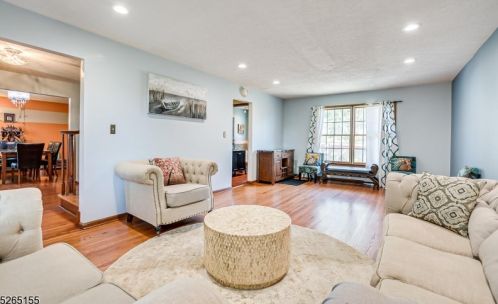 48 Morgan Ln, Bridgewater NJ 08807-3008 exterior