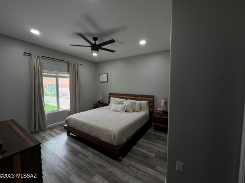 226 King Rd, Tucson AZ 85705-3217 exterior