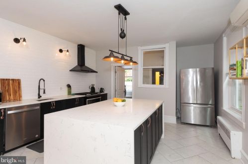 5213 Catharine St, Philadelphia PA 19143-2625 exterior