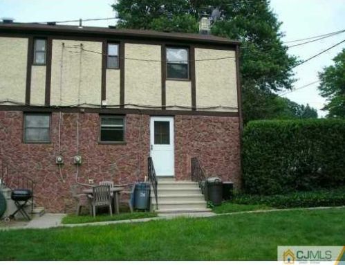 111 Newman St, Metuchen NJ  08840-2641 exterior