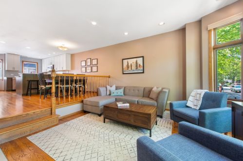 1457 Wrightwood Ave, Chicago IL 60614-1938 exterior