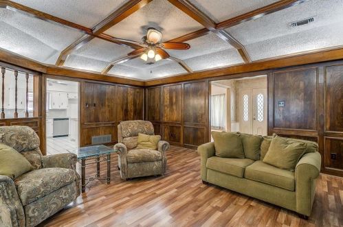 3500 Bellah Ct, Irving TX 75062-3624 exterior