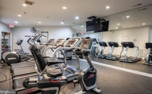 1201 Wilkes St, Alexandria VA 22314-5907 exterior