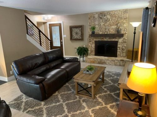 7010 Danwood Dr, Austin TX 78759-3633 exterior