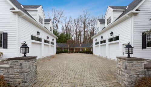 1 Park Rdg Ct, Chester NJ 07930-3016 exterior