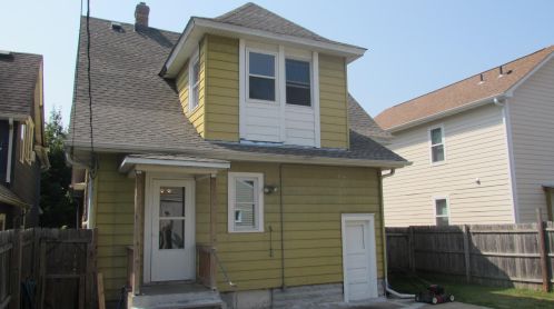 719 Cook Ave, Saint Paul MN 55106-3105 exterior