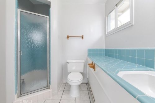 2106 Carol Dr, Fullerton CA 92833-3010 exterior