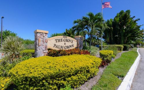 5675 Travelers Way, Fort Pierce FL 34982-4058 exterior