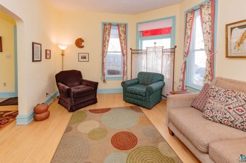 714 5 St, Duluth MN 55806-2444 exterior