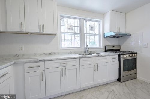 5435 American St, Philadelphia PA 19140-5726 exterior