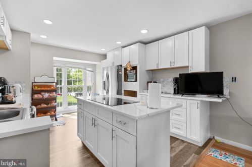 23 Morning Breeze Ct, Silver Spring MD 20904-1248 exterior