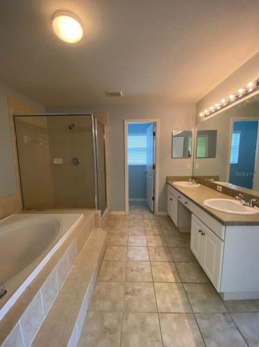 9704 Wydella St, Riverview FL 33569-9014 exterior