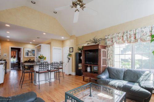 216 Cedar Ave, Red Bank NJ 07704 exterior