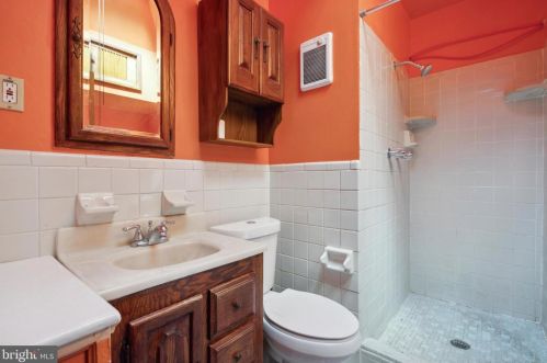 5657 Loretto Ave, Philadelphia PA 19149-3212 exterior