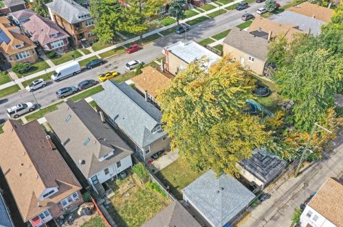 7235 Washtenaw Ave, Chicago IL  60645-1435 exterior