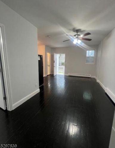 26 Vincent St, Newark NJ  07105-4408 exterior