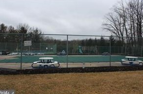 11 Chamberlin Ct, Trenton NJ 08648-2622 exterior