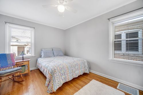 10729 Sawyer Ave, Chicago IL 60655-2413 exterior