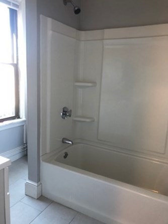 24 Mattoon St, Springfield MA 01105-1715 exterior