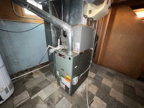 14317 Wallace Ave, Chicago IL 60827-1145 exterior