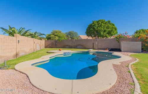 19806 15 Pl, Phoenix AZ 85024-3648 exterior