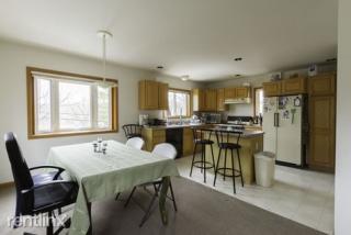 1552 Jones Dr, Ann Arbor MI  48105-1872 exterior